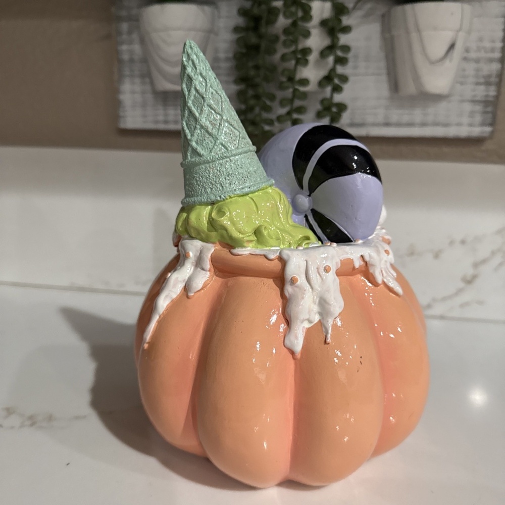 Pumpkin Sweet Treat Halloween Decor Summerween - Picture 4 of 6